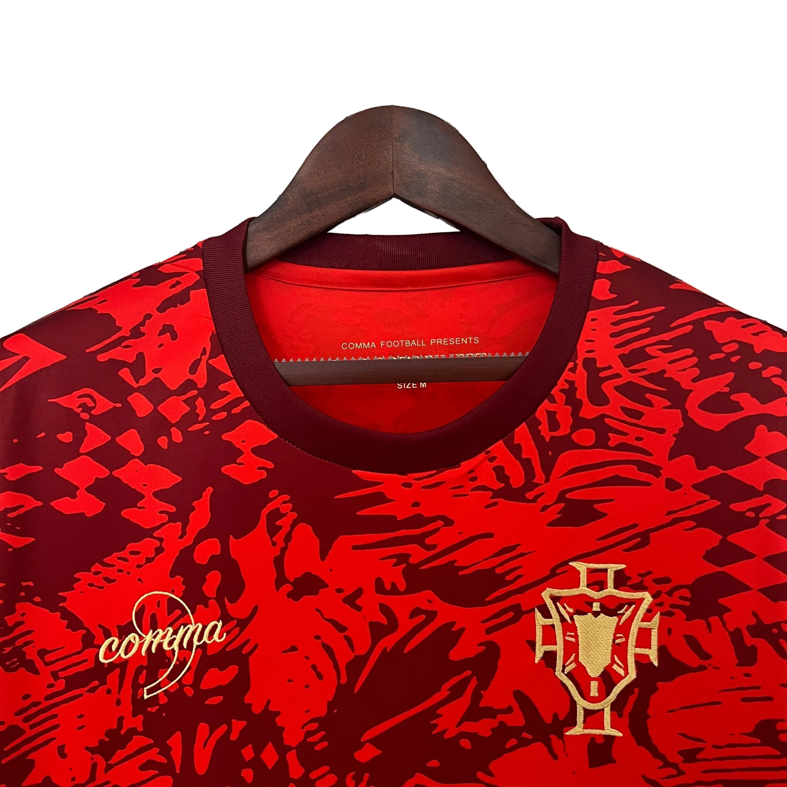 CAMISOLA DA SELEÇÃO DE PORTUGAL 24/25 EDIÇÃO ESPECIAL VERMELHO
